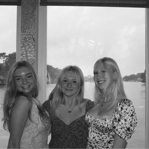 Meet your Posher, Laila